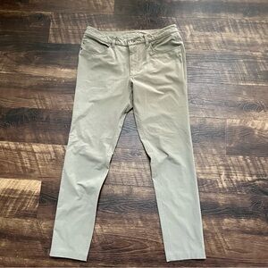 Lululemon Athletica m5593 ABC skinny athletic golf chino pants 31 *read carbon